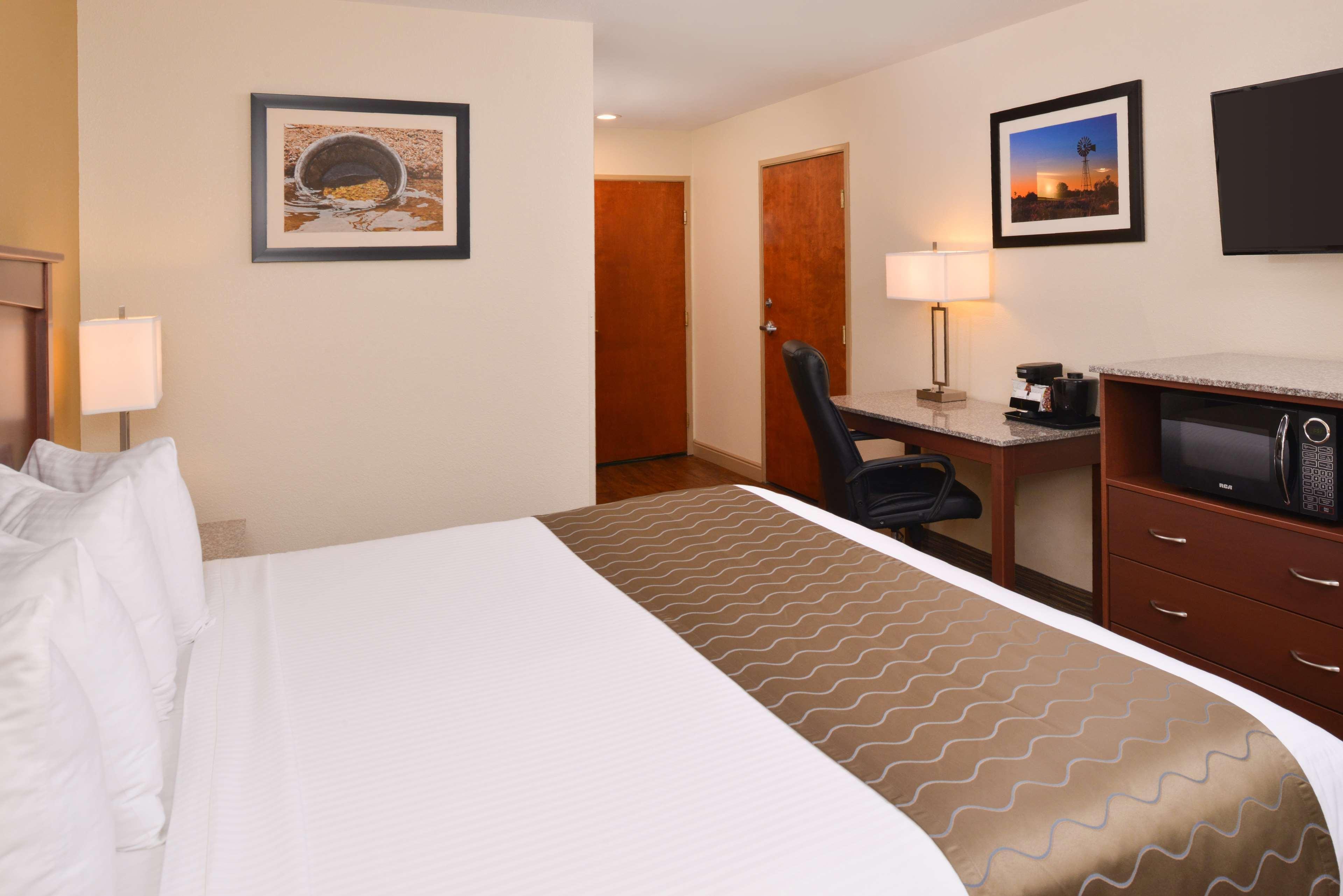 Best Western Executive Inn & Suites Colorado Springs Exterior photo